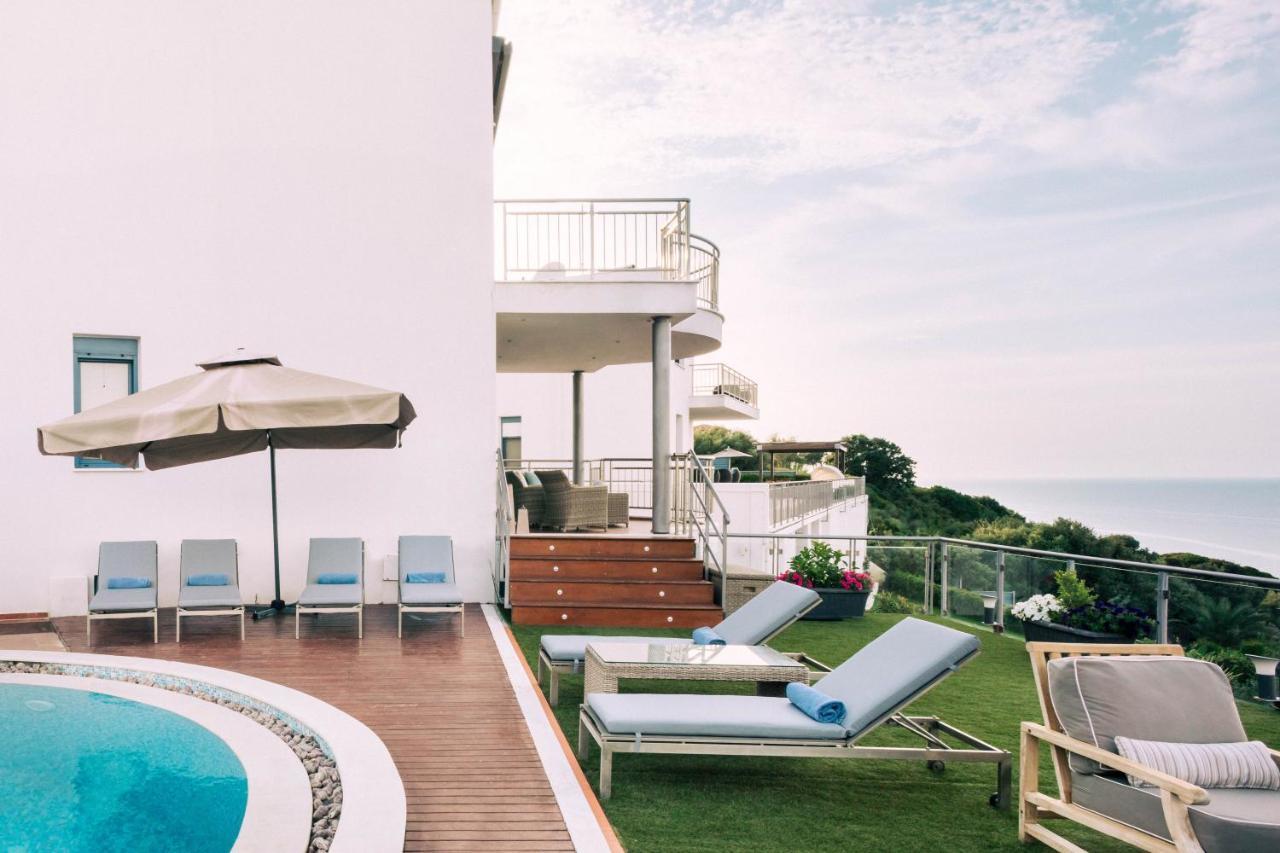 Aries Villas *